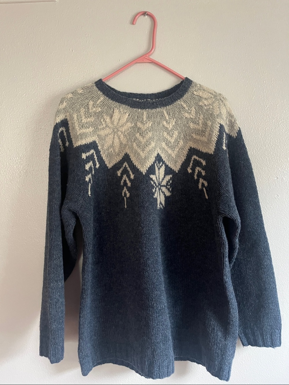 100% Wool Vintage Woolrich Gray Sweater with Cream Nordic Yoke